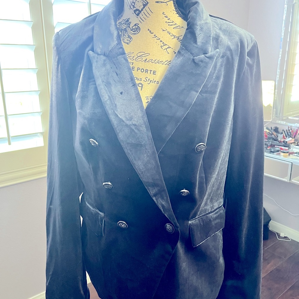 Blue velvet blazer NWT